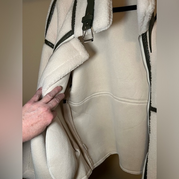 Faux shearling JCL aviator jacket with contrast trim, size M/L (worn once only) - Picture 11 of 11